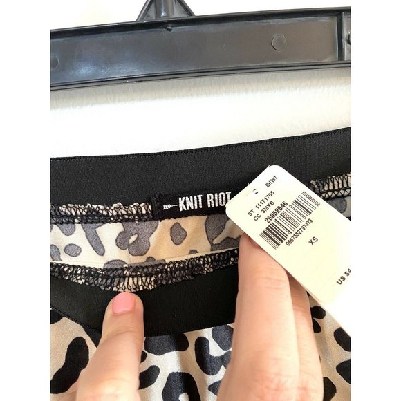 KNOT RIOT X Victoria’s Secret Leopard MIDI Skirt - Picture 7 of 8